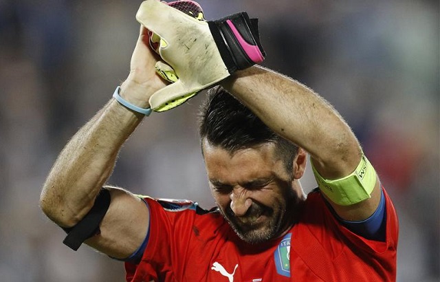 Buffon:"V Serie A nam tekmeci puščajo,v Evropi ne"